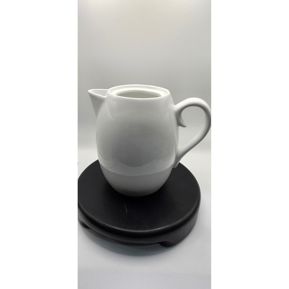 Starbucks White Ceramic Teapot 30.4 fl oz 900ml Modern Minimalist 2014 Coffee Co